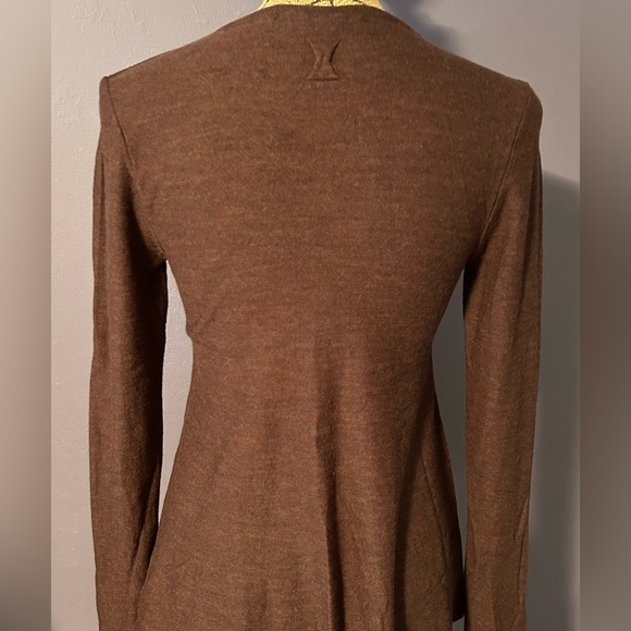 Hannes Roether Lightweight Merino Wool sweater - Picture 7 of 9